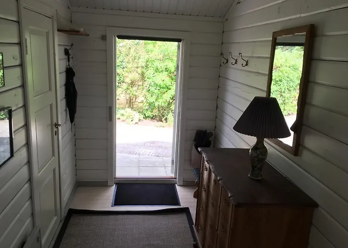 Karrebaeksminde * Eno By